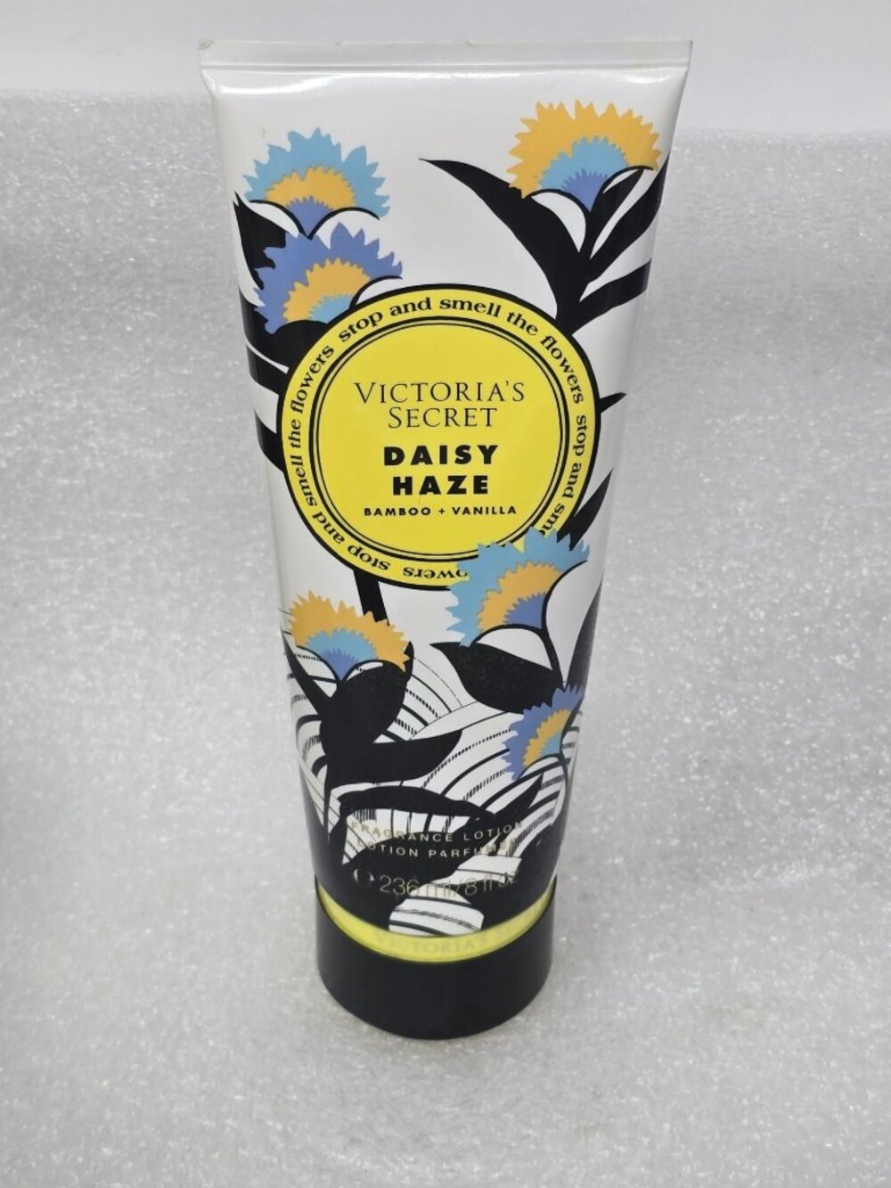 Victoria's Secret Daisy Haze Fragrance Lotion Bamboo & Vanilla Floral Scent
